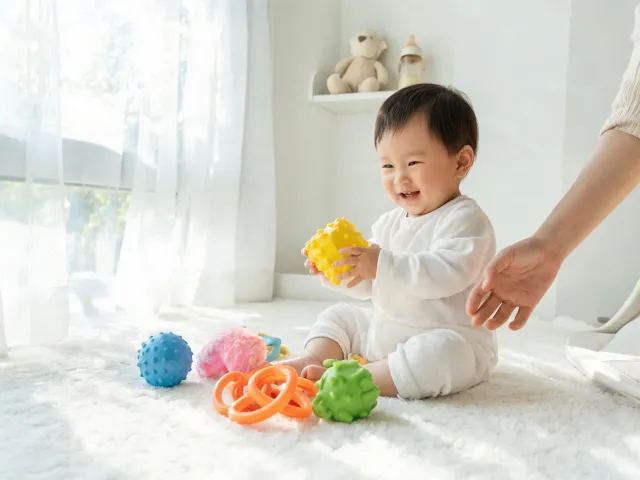 Toddler sensory toy moment